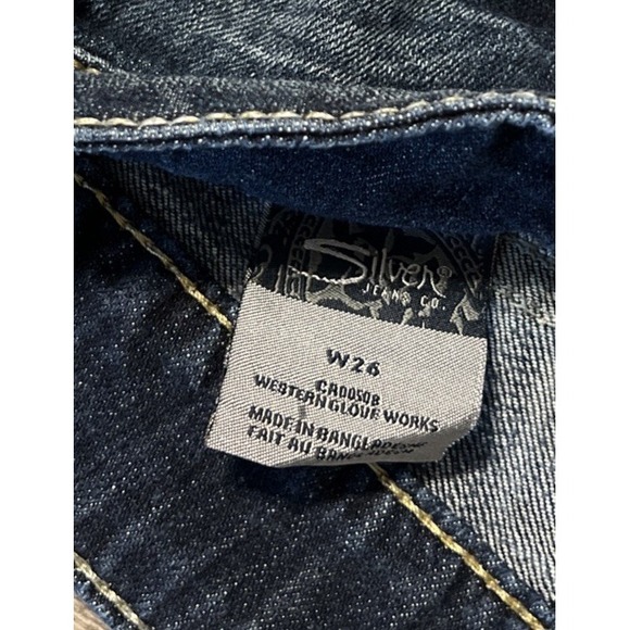 Silver Jeans Women's Suki Mid Rise Destructed Cut-Off Jean Shorts SZ 26 (27x8) - Picture 5 of 10